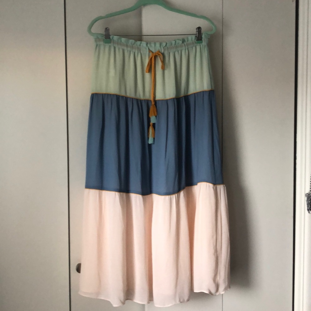 Color blocked maxi skirt
